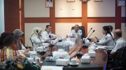 SEKDA KETAPANG PIMPIN RAKOR LINTAS SEKTOR PENANGANAN ATS