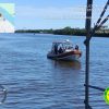 SATPOLAIRUD DAN BASARNAS EVAKUASI ABK KAPAL TENGGELAM DI MUARA LAUT KETAPANG